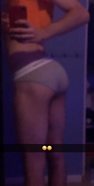 quarantined and horny ;) snapchat:sonicehaha