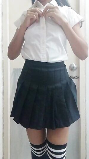 You know it's a tight skirt because I struggled to get this off my butt 😂