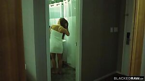 Abigail Mac in I’ll Tell You Everything