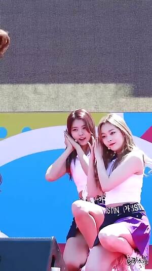 Pristin Pinky and Eunwoo