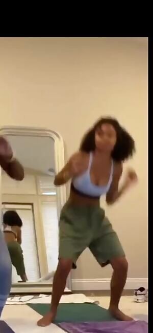 Look at those Titties Bounce