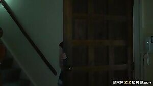 My Stepmom The Control Freak - With Leigh Darby, Stella Cox & Danny D