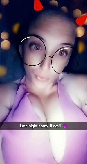 Tonight is Cuck Night!!! Do you wanna be the lucky lil cucky to get pics, vids and live glance at what a real mans cock does to a girl like me? get the full day leading up to the show as well ;) details in comments