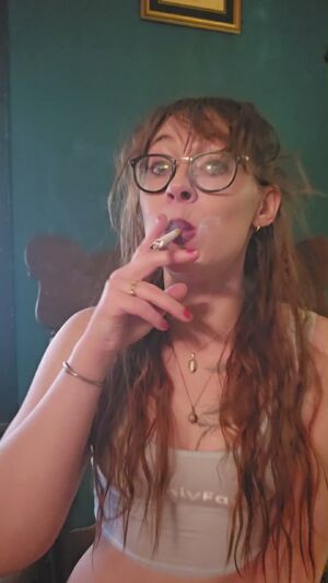 Fansly Uk Amateur Fetish Glasses MILF