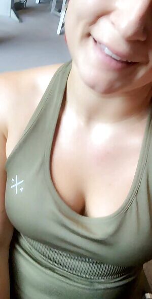 Spot my ring alling out of my bra lol