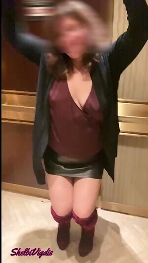 48 - A little fun in the hotel elevator and hallway!