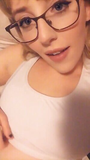 I just found out this subreddit exists ... have some tits!