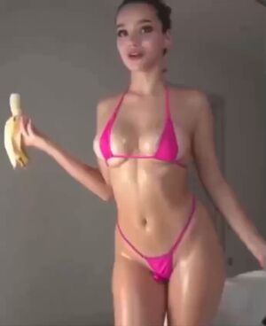 Micro Bikini Amateur Camgirl Reddit