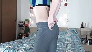 Woo, woo I wanna see some naked dudes. That's why I built this pool. Is that really it?