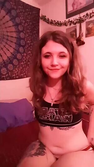 Goodnight gw! departing y'all with a panty peel/spread view, enjoy!