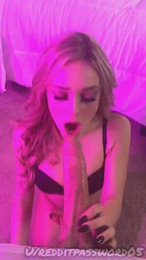 Sucking a 10 inch cock