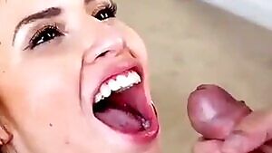 Hoe spunked in Slo Mo