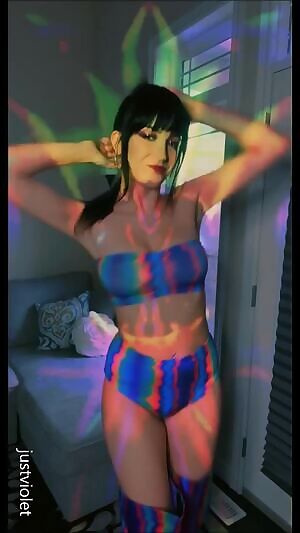 I uploaded Gogo dancer titty fucking (10:39mins) to my onlyfans.com/justviolet :) subscribe for instant access to this video & 100s of my favourite full length videos ❤️