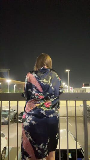 Public Flashing Ass Spread Big Tits