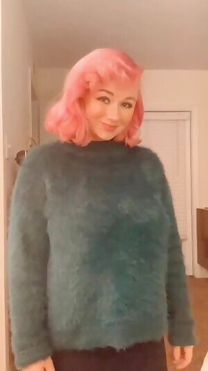 Time for sweater weather titty drops