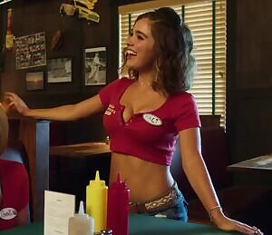 ‎Haley Lu Richardson cute body