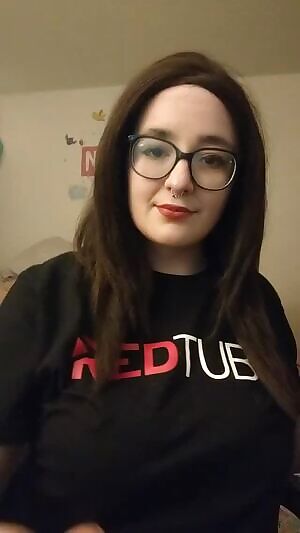 I want to be your new favorite porn provider.♥️🍆💦 friendly!