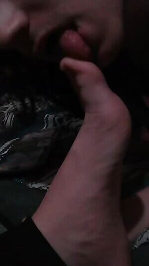 Come play with your favorite kings tonight😈 you me and the devil makes three come submit to us or.. make us yours for the night 😈 play is on sell and     snap me @ donttacobout