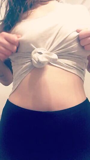 ...still staring at them tittys thooooough ❤️❤️❤️