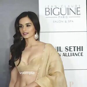 Manushi Chillar