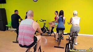 GET YOUR LAZY ASS UP! and start working out with the new Rachel Starr spinning sessions