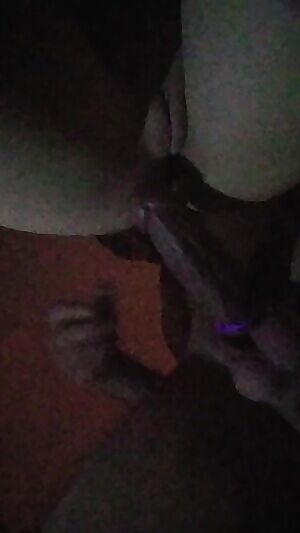 Right pussy stretchin.his balls full for my wife