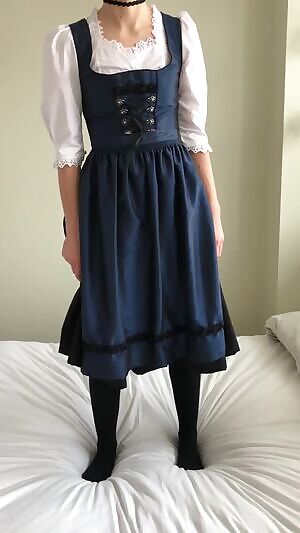 👸19 Just a little ass wiggle