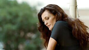 Lyne Renée in Strike Back