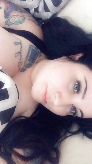 Let’s stay in bed all day?!