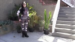 Gawd damn Suzy is thick!