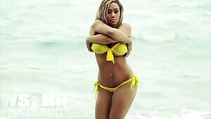 Sweet Ebony Beach Babe