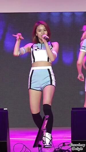Twice - Chaeyoung is just too much to handle