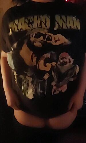 Royal Rumble titty drop. 😈🖤