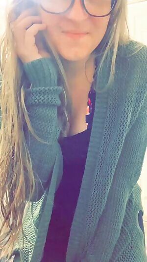 let’s get naughty and get FREE lifetime access to my premium with any purchase!