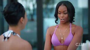 Nafessa Williams and Andy Allo in Black Lightning