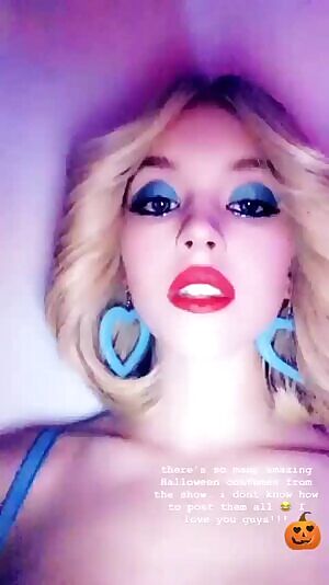 Sydney Sweeney's Halloween costume idea