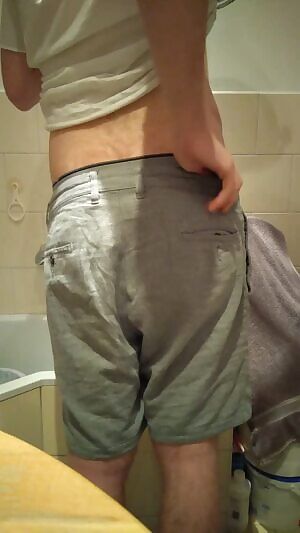 i didnt want to wear my pants so i took it of <3