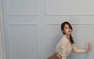 BJ Seoa on all fours