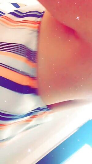 Freeing the girls 😊 33 USA 🇺🇸