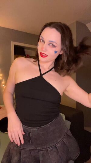 Clown Girls Alt Amateur Babe Brunette
