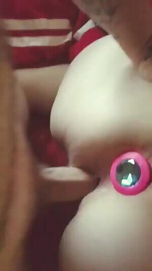 Sometimes all she needs is a good assfucking🤤💦