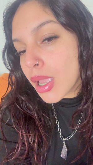 New Creators Amateur Curvy Cute Lipstick