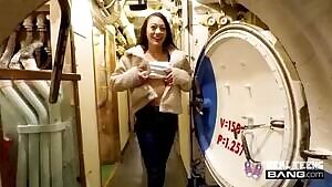 Jasmine Grey flashes in public