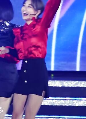 TWICE - Bouncy Jihyo