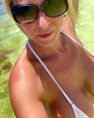 Selfie With New Bikini!