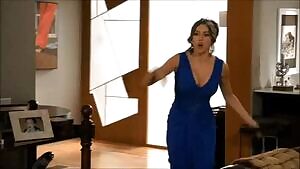 Sofia Vergara Bouncy Plot