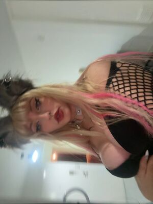 Real Tease Amateur Babe Big Tits