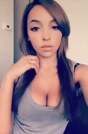 Tinashe's snapchat story