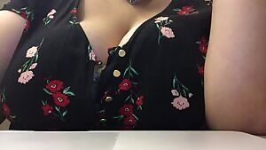 You didn’t think I wasn’t going to christen my new cubicle, did you? 😋💞