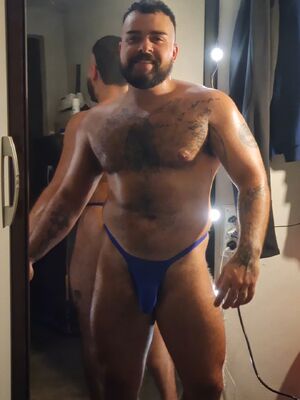 Gay DILFs Amateur Hairy Muscles